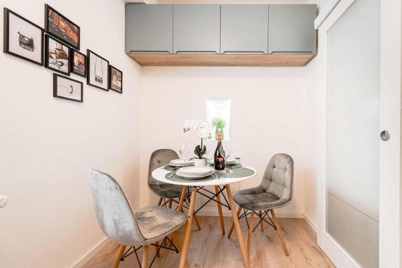 Central Athena Studio - Inima Pietei Unirii - By Openhouse Apartments Τιμισοάρα Εξωτερικό φωτογραφία