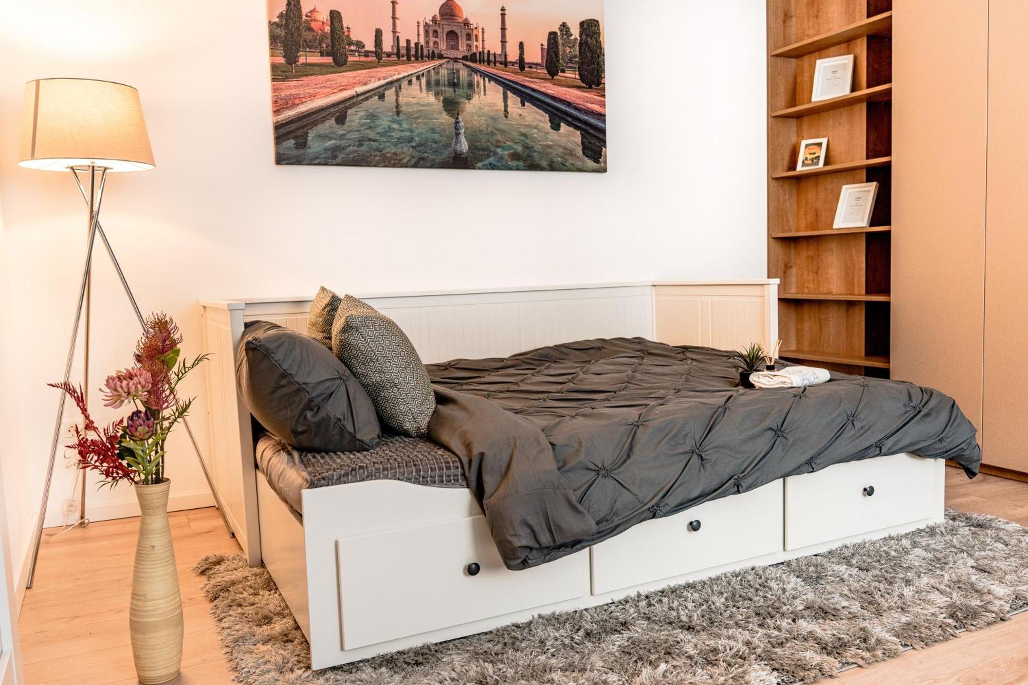 Central Athena Studio - Inima Pietei Unirii - By Openhouse Apartments Τιμισοάρα Εξωτερικό φωτογραφία